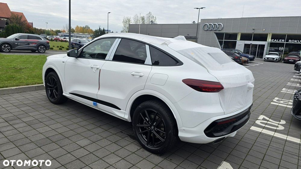 Audi Q5 Sportback - 4