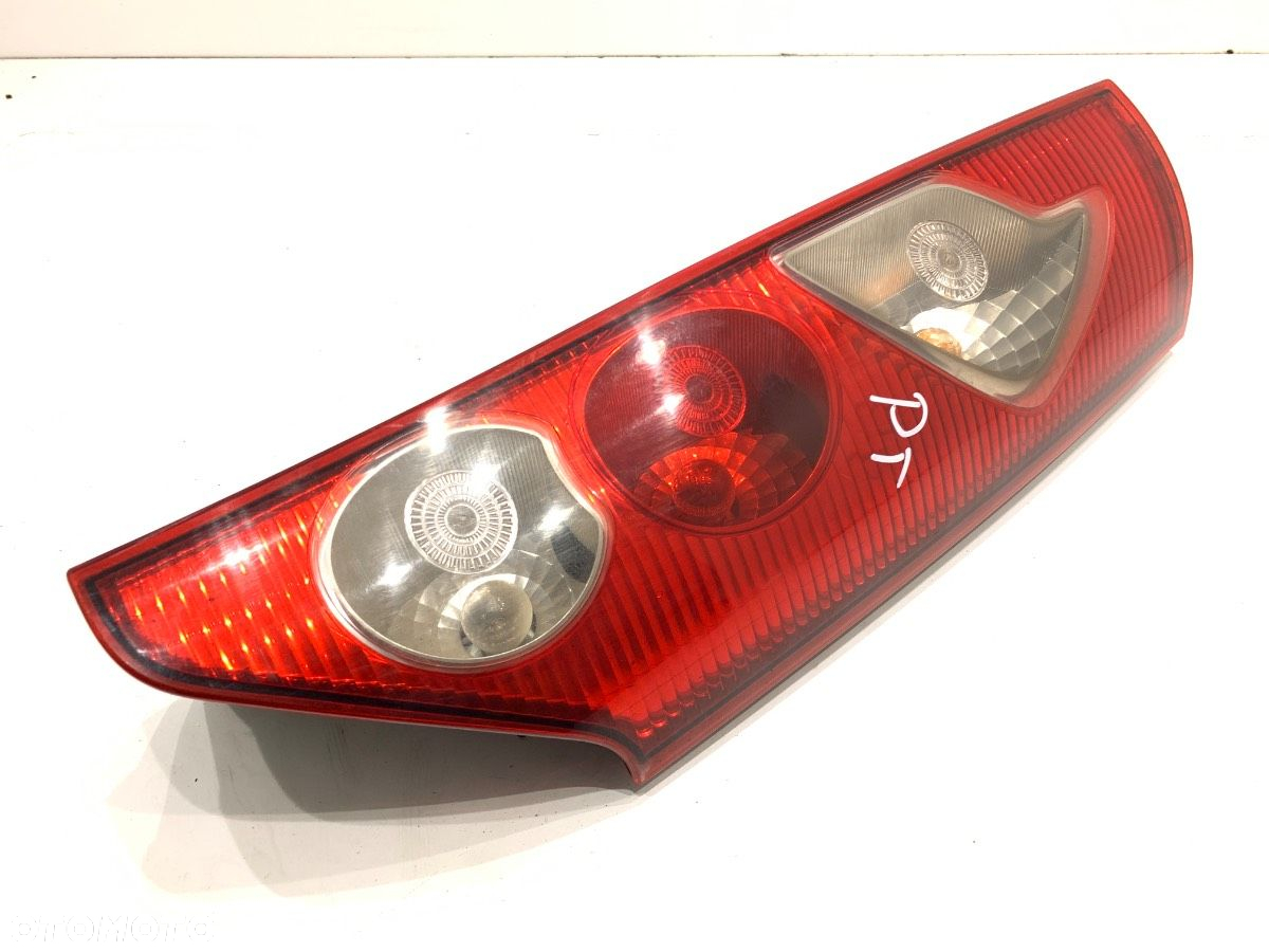 LAMPA PRAWY TYŁ - 135.00 PLN - RENAULT KANGOO / GRAND KANGOO II (KW0/1_) 2008 - 2022 1.5 dCi 85 - 2