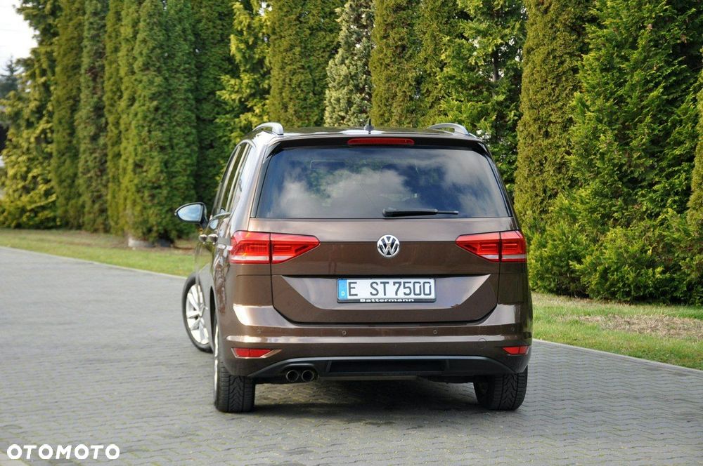 Volkswagen Touran - 15