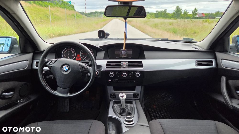 BMW Seria 5 520d - 10