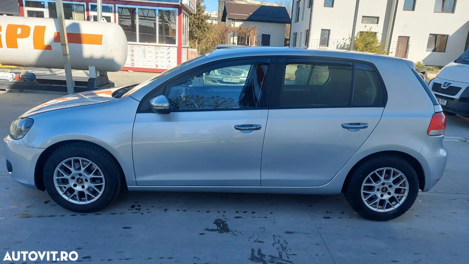 Volkswagen Golf - 3