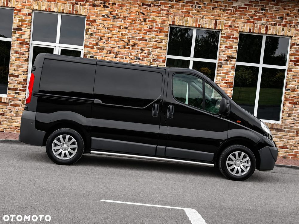 Opel VIVARO - 8