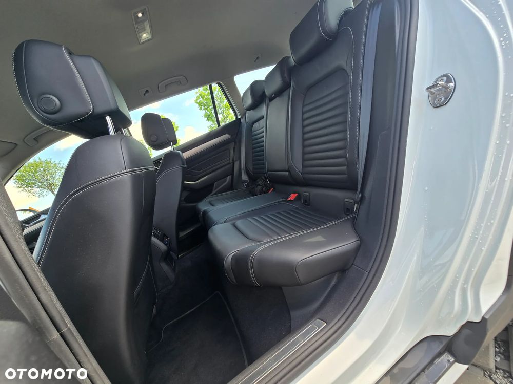 Volkswagen Passat Alltrack 2.0 TDI SCR 4Motion DSG - 19