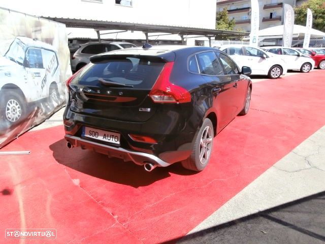 Volvo V40 2.0 D2 R-Design - 6