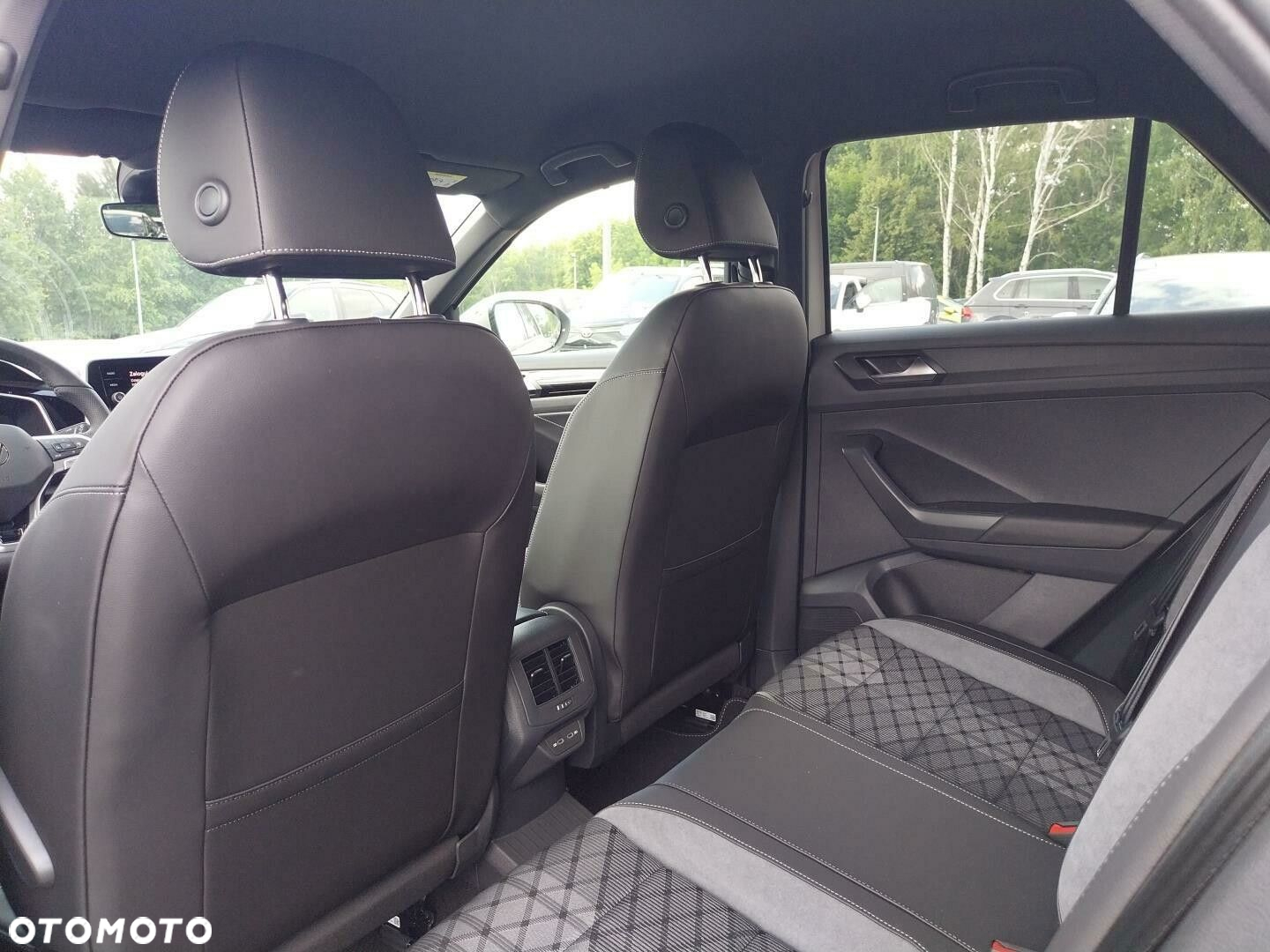 Volkswagen T-Roc 1.5 TSI R-Line Plus DSG - 18