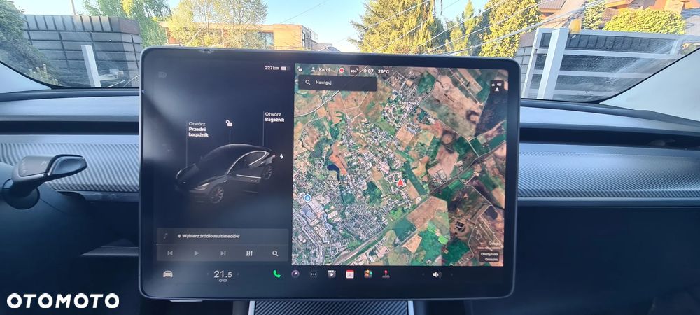 Tesla Model 3 - 31