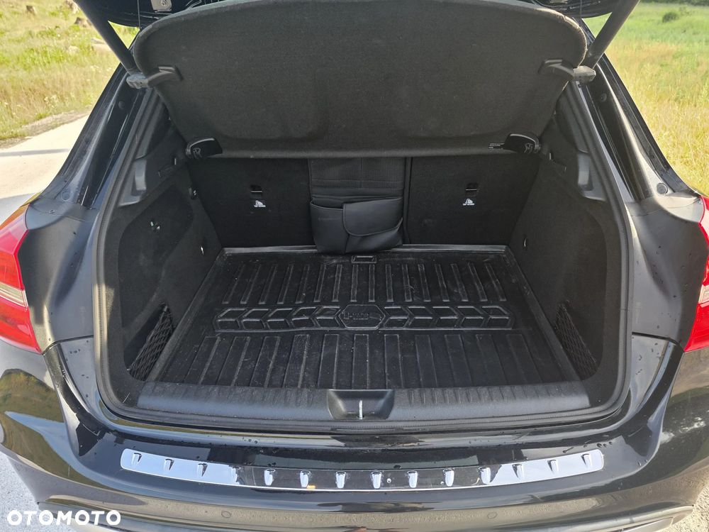Mercedes-Benz GLA 250 4Matic 7G-DCT AMG Line - 19