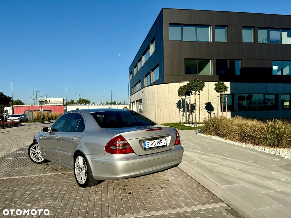 Mercedes-Benz Klasa E 200 CDI Classic DPF - 20