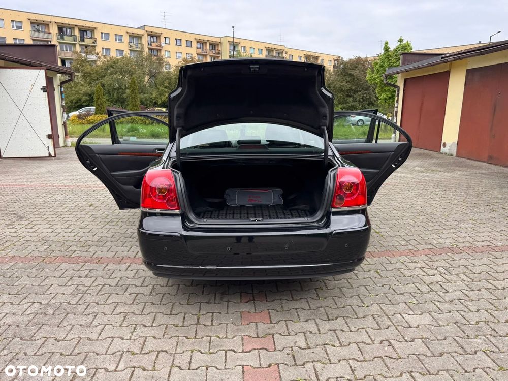 Toyota Avensis 2.0 D-4D Prestige - 12