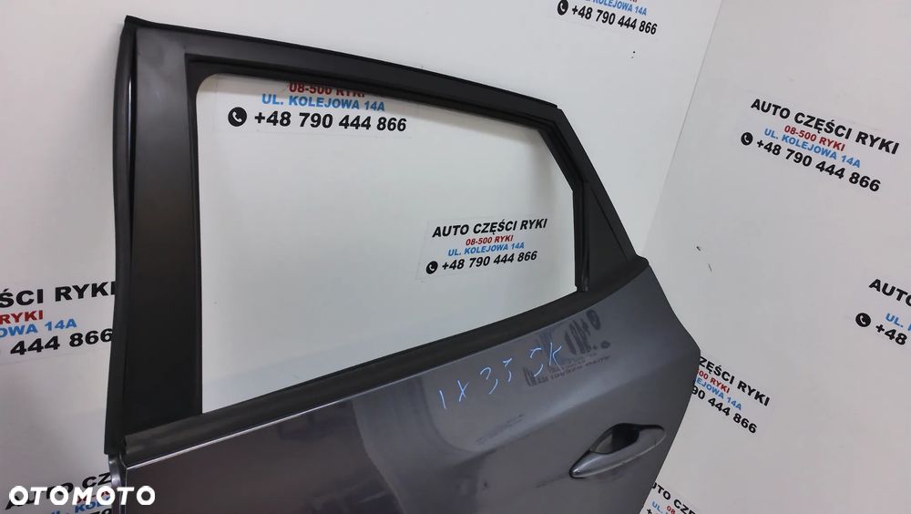 Hyundai IX35 Drzwi Tył  Lewe 5K klamka zamek - 2