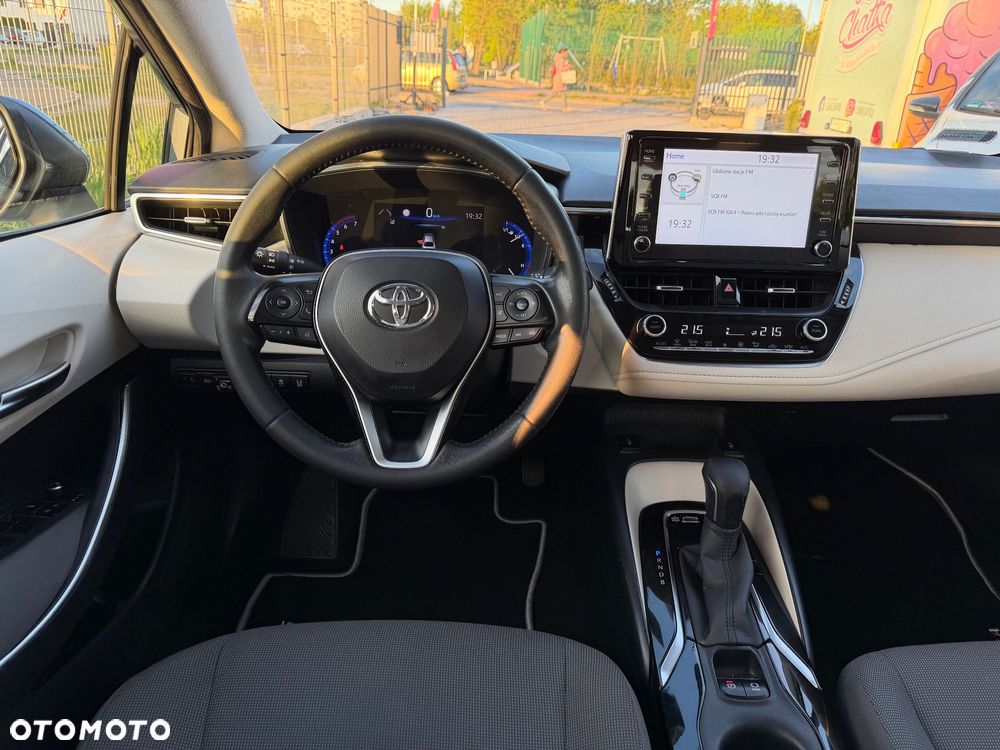 Toyota Corolla 1.8 Hybrid Comfort - 15