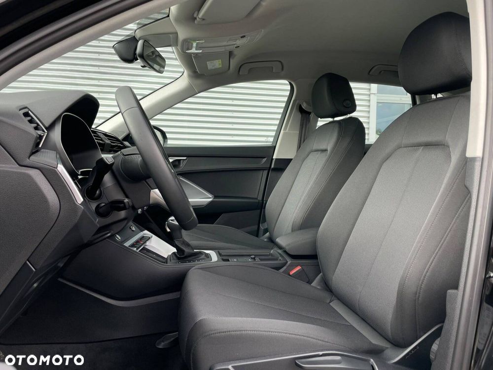Audi Q3 - 19