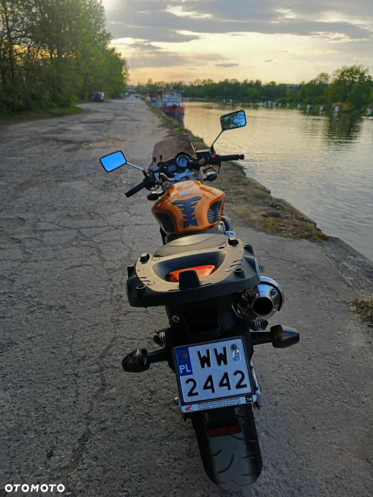Honda CB - 3