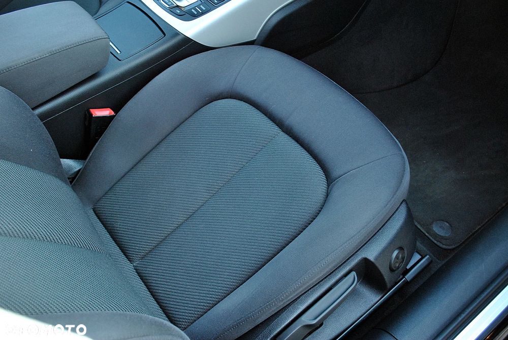 Audi A6 Avant 2.0 TDI Ultra S tronic - 10