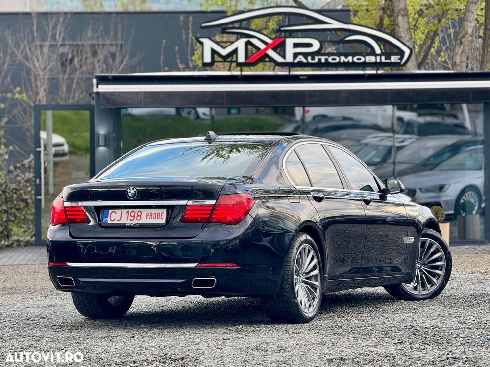 BMW Seria 7 740d Edition Exclusive - 4