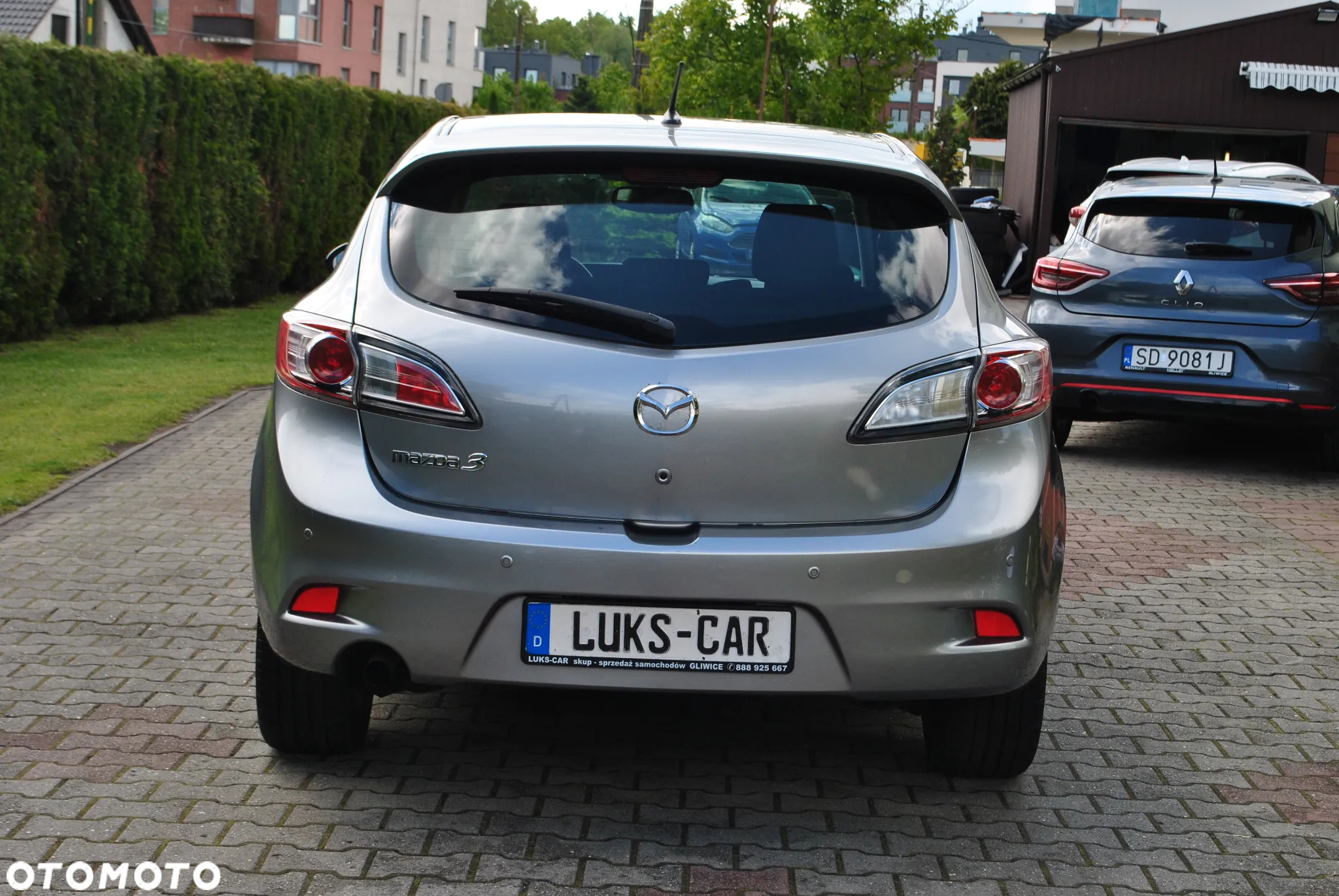 Mazda 3 1.6 Exclusive + - 6