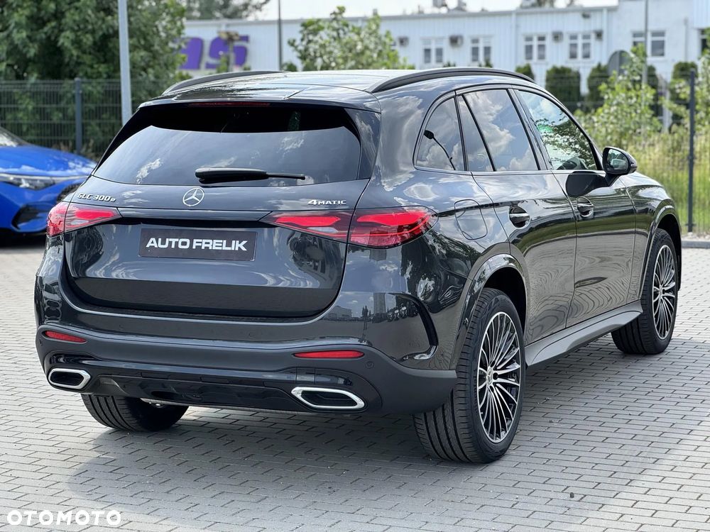Mercedes-Benz GLC 300 e PHEV 4-Matic AMG Line - 10