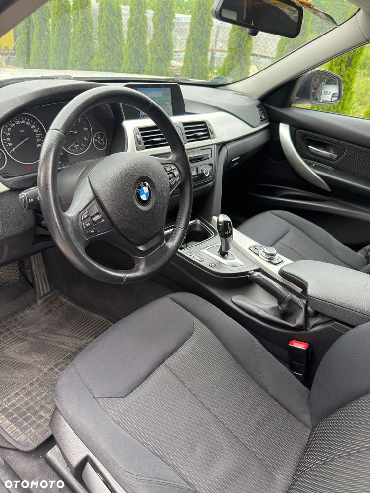 BMW Seria 3 320d Efficient Dynamics Edition Blue Perf Sport Line - 10