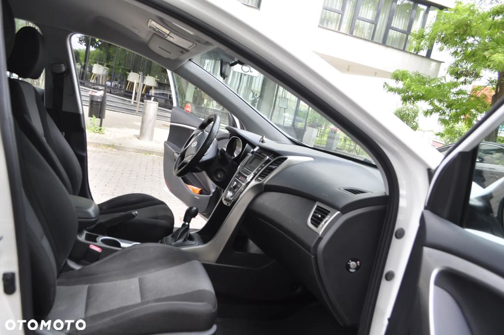 Hyundai i30 1.4 Comfort - 10