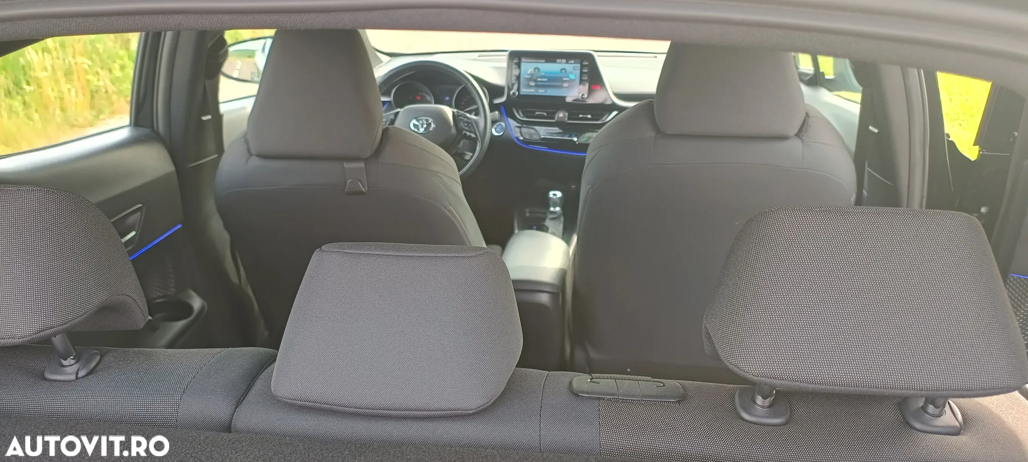 Toyota C-HR 1.8 Hybrid Business Edition - 13