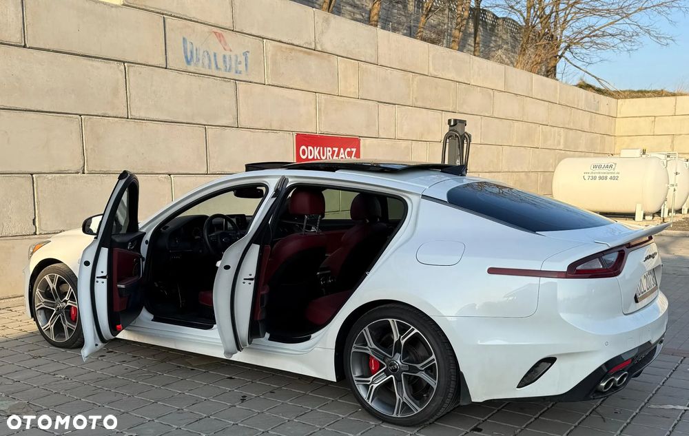 Kia Stinger 3.3 T-GDI V6 GT AWD - 10