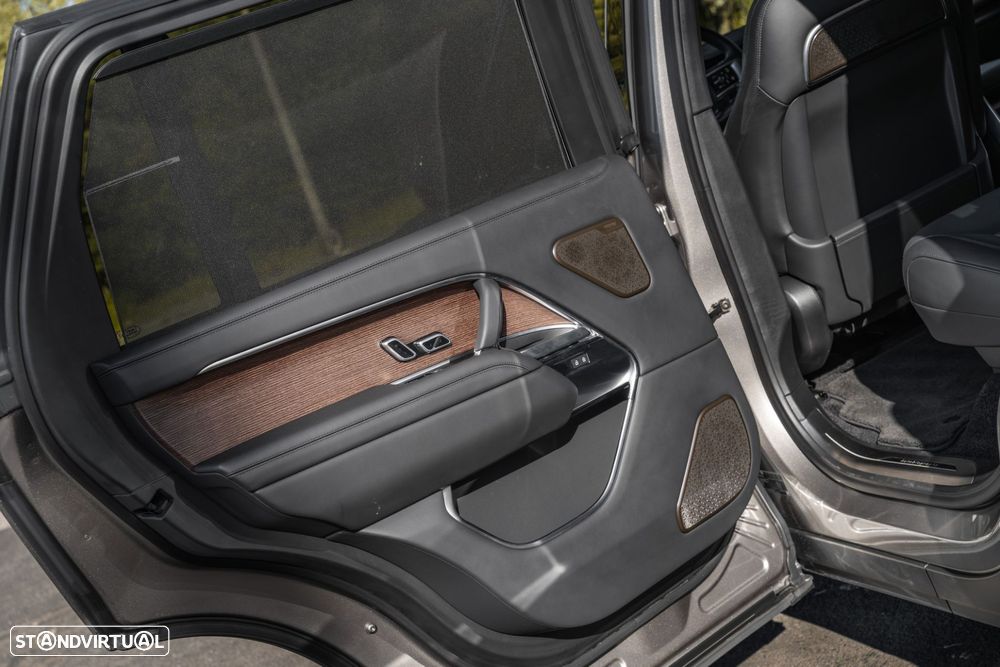 Land Rover Range Rover 4.4 P530 LWB 7L Autobiography - 23