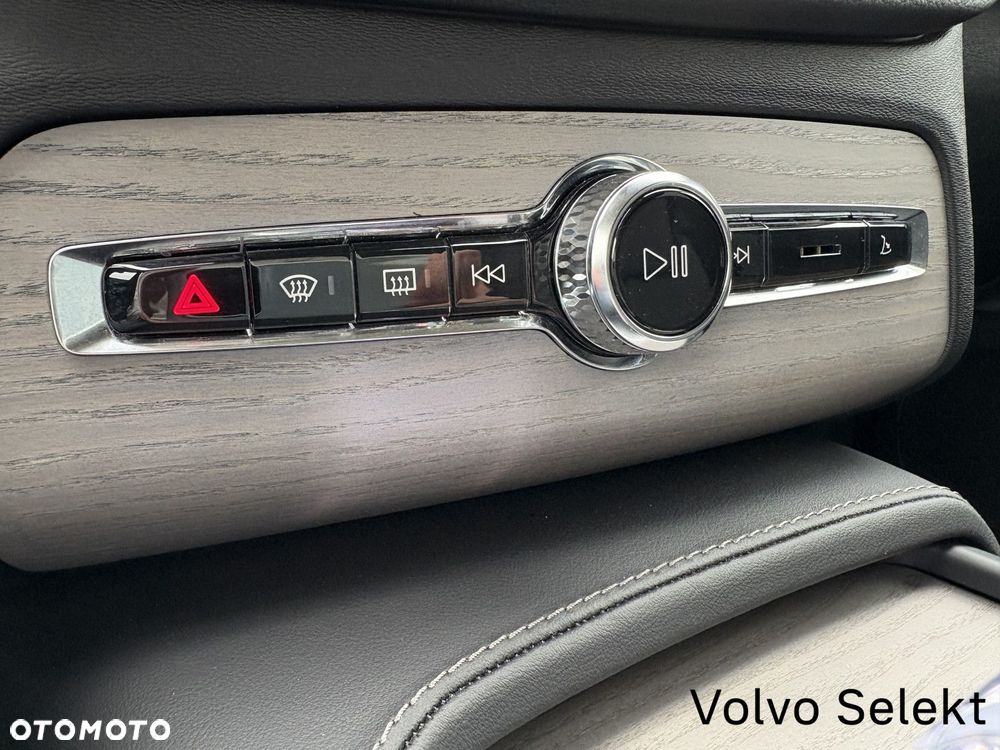 Volvo XC 90 - 17