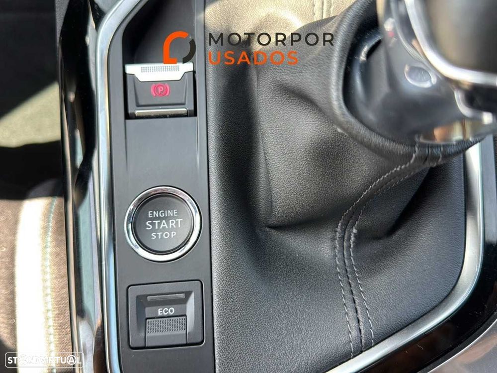 Peugeot 3008 1.2 PureTech Active - 11