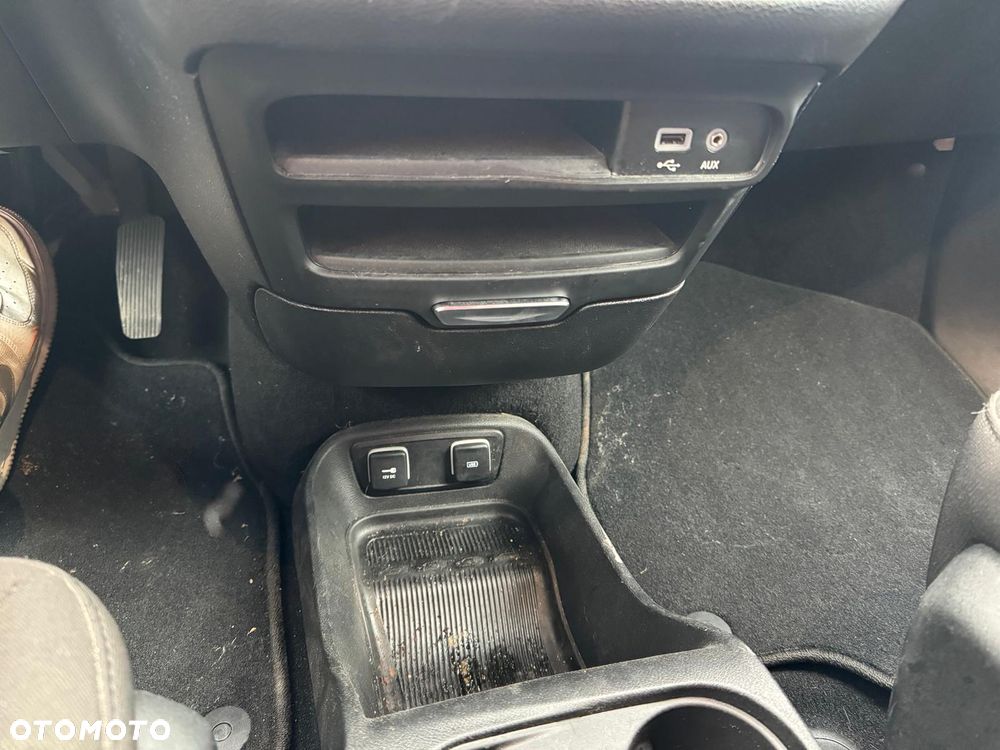 Chrysler Pacifica - 18