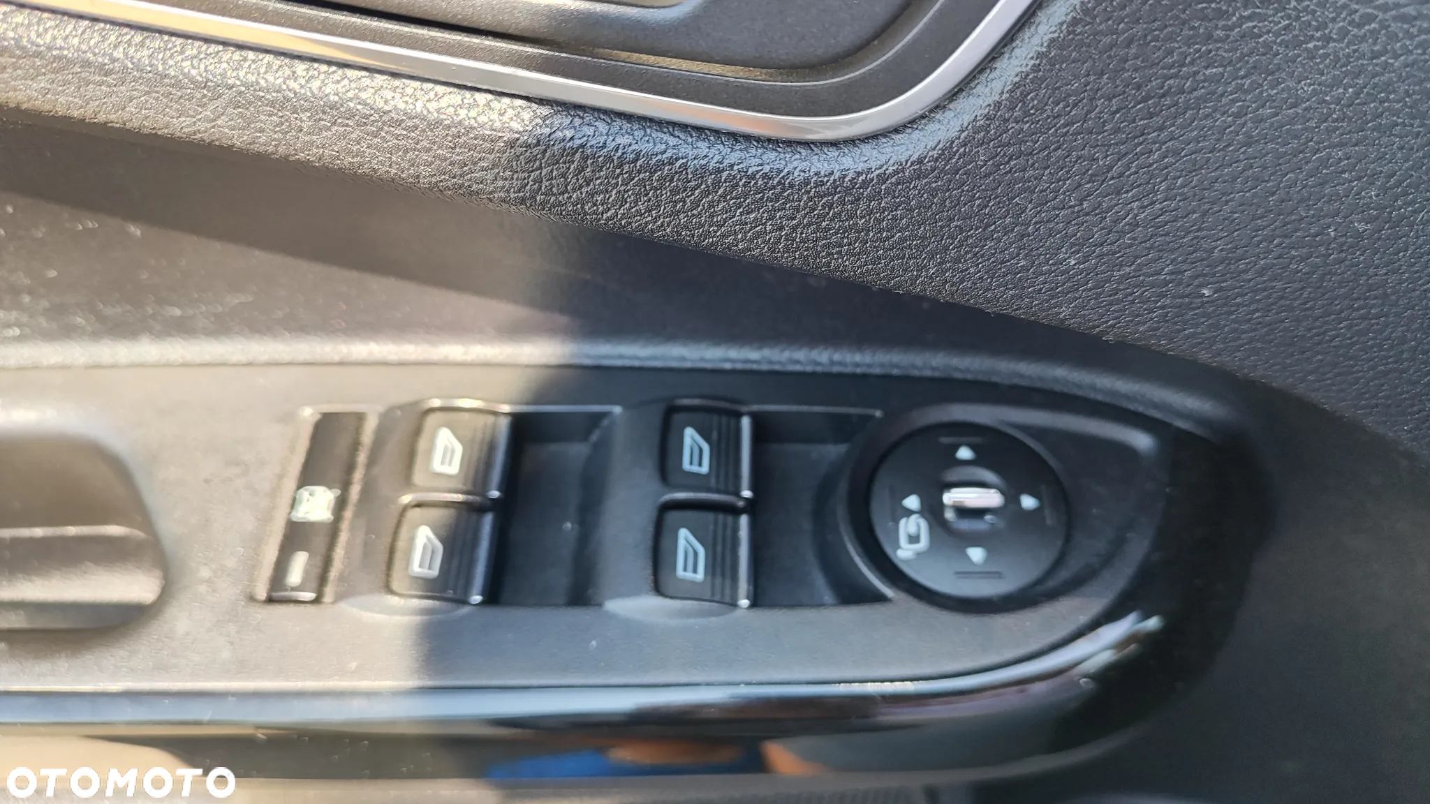 Ford B-MAX 1.0 EcoBoost Titanium - 16