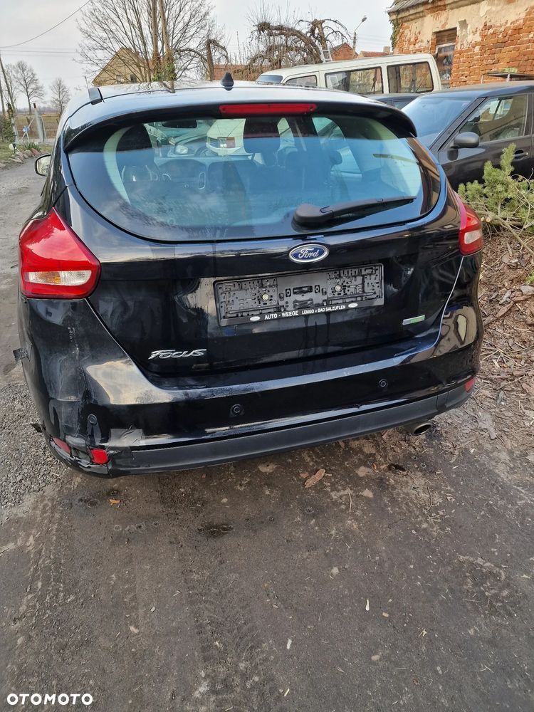 Klapa  tył  ford  Focus  mk3  lift  HB w kolorze  FF - 1