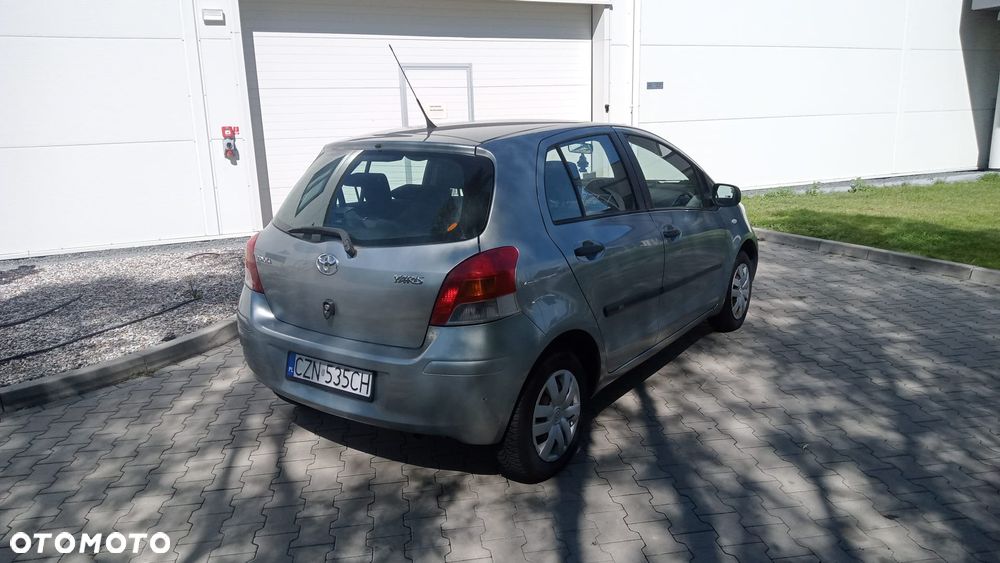 Toyota Yaris 1.0 Terra A/C - 5
