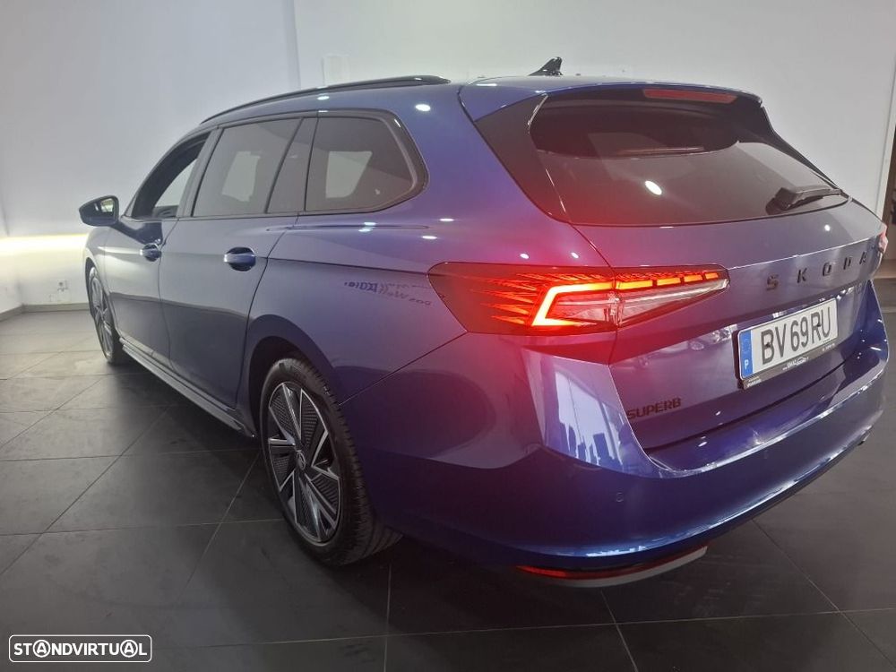Skoda Superb Break 2.0 TDI Sportline DSG - 10