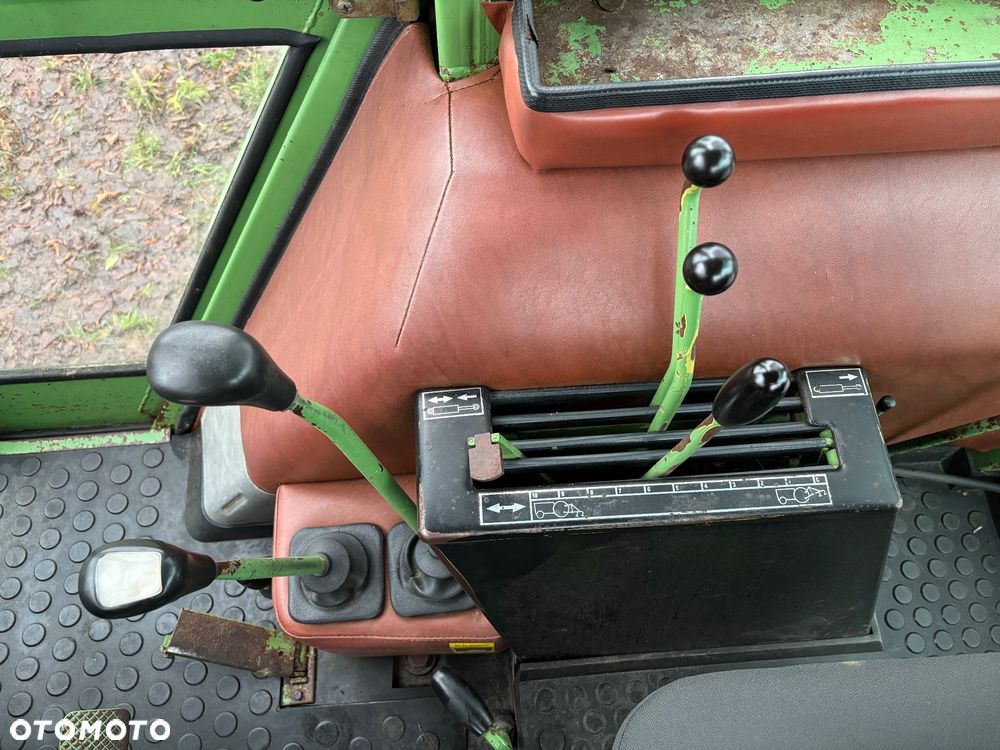 Fendt FAVORIT 610 LS TURBOMATIK - 10
