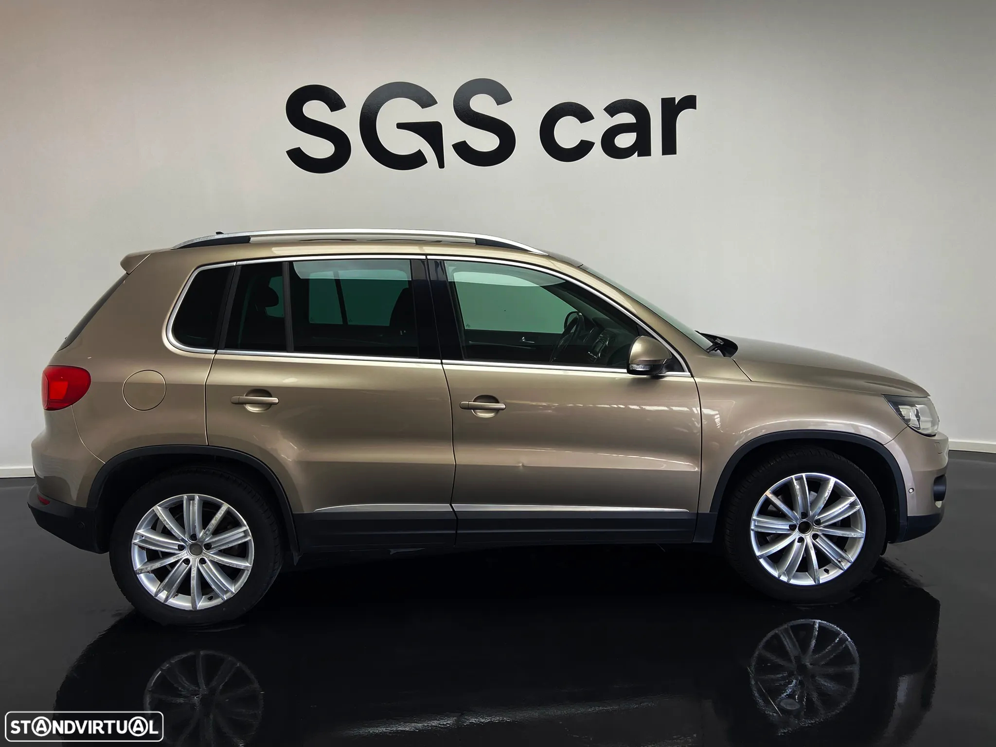 VW Tiguan 2.0 TDi Sport BlueMotion - 5