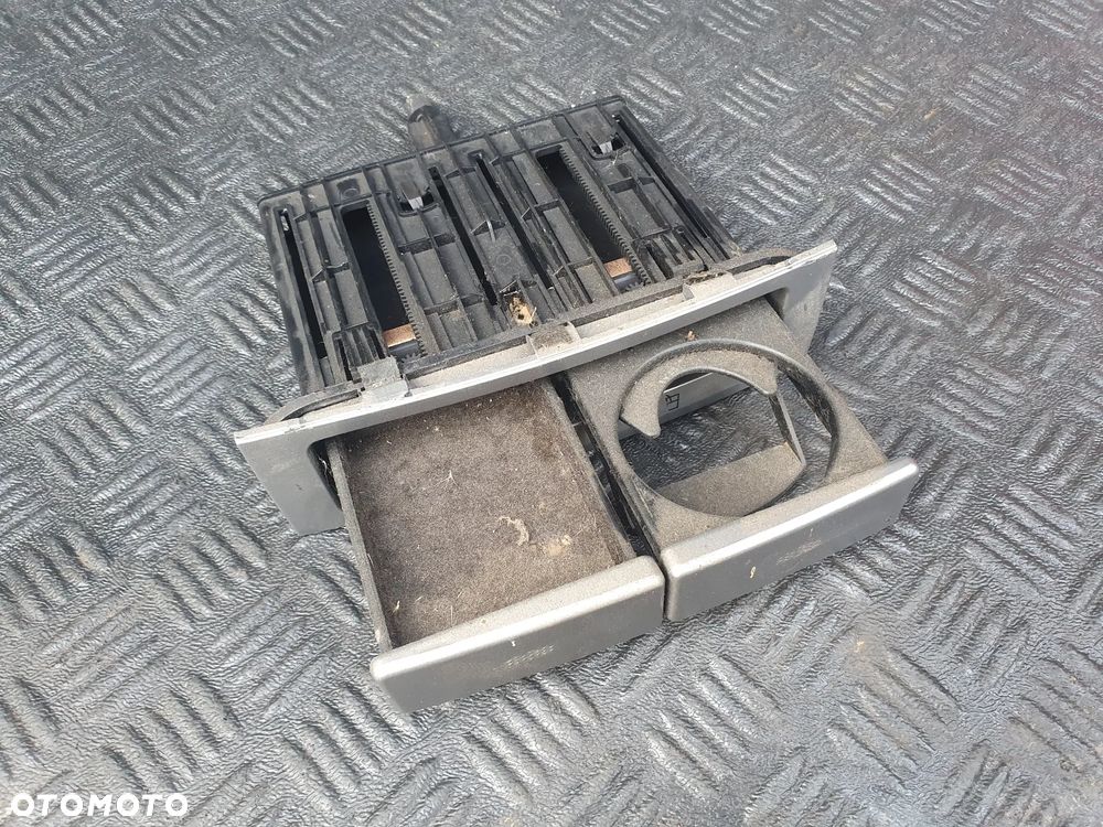 SCHOERK UCHWYT NA NAPOJE KUBKI ALFA ROMEO 147 2000-2010 7352990590 - 2