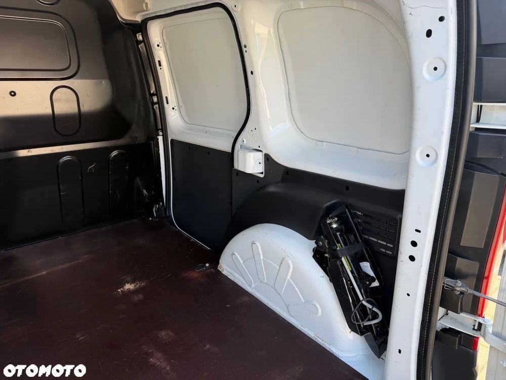Mercedes-Benz CITAN - 13