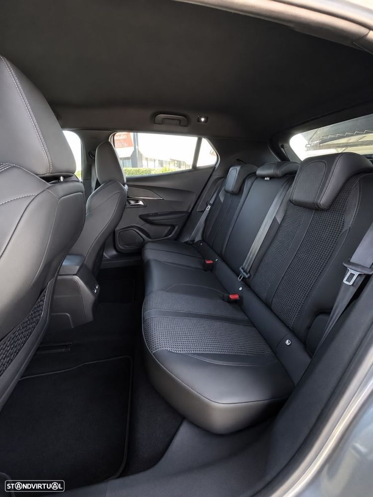 Peugeot 2008 1.5 BlueHDi GT - 3