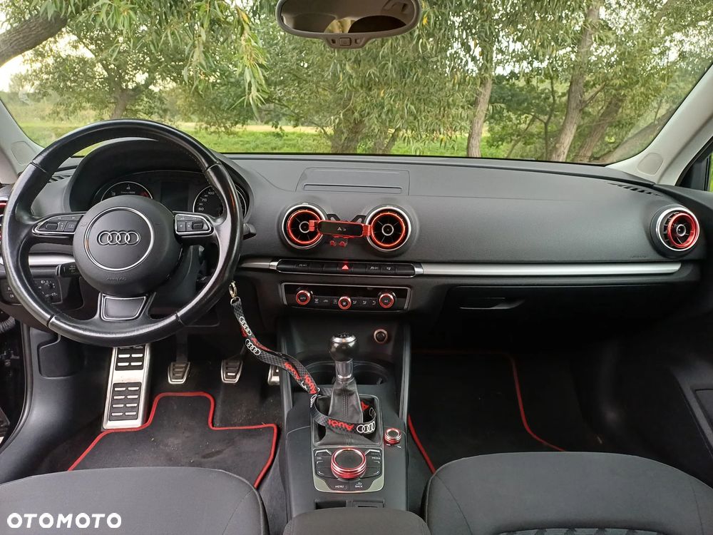 Audi A3 Sportback 1.6 TDI - 12