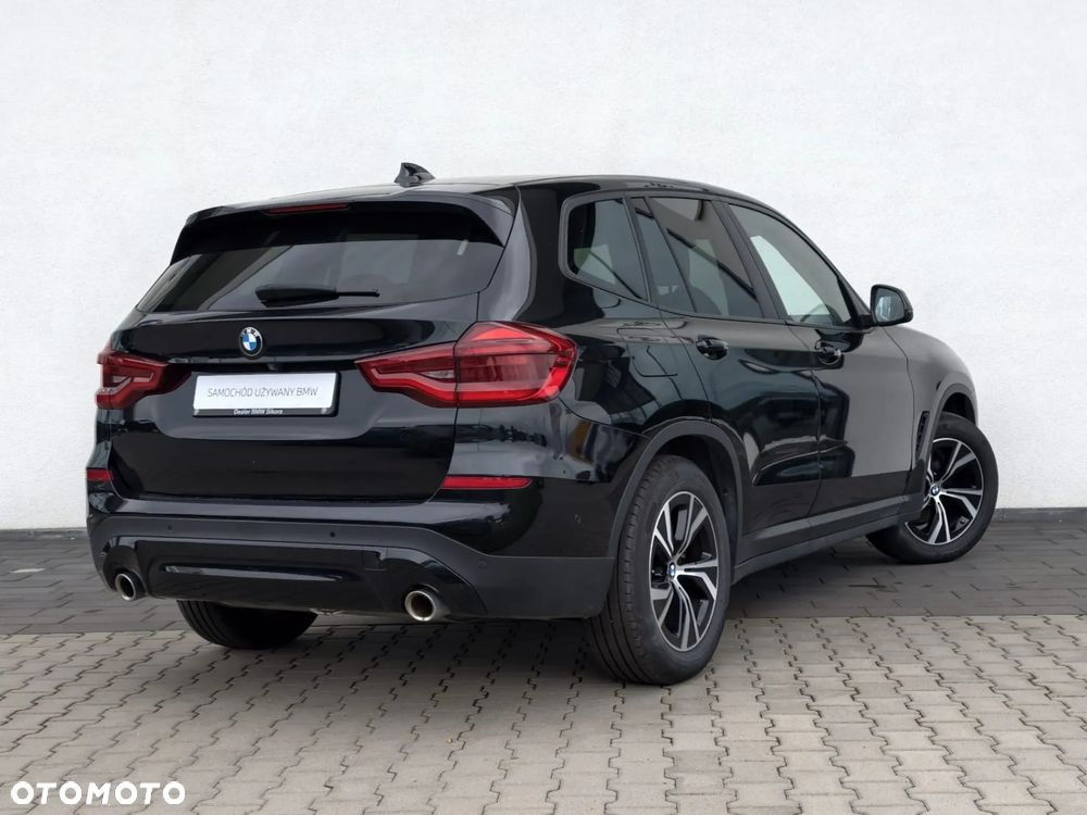 BMW X3 xDrive20i Advantage - 3