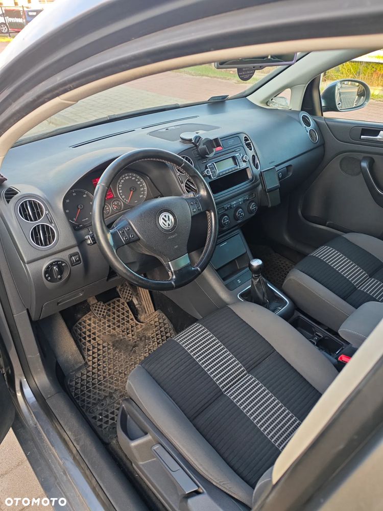 Volkswagen Golf Plus 1.9 TDI DPF United - 18