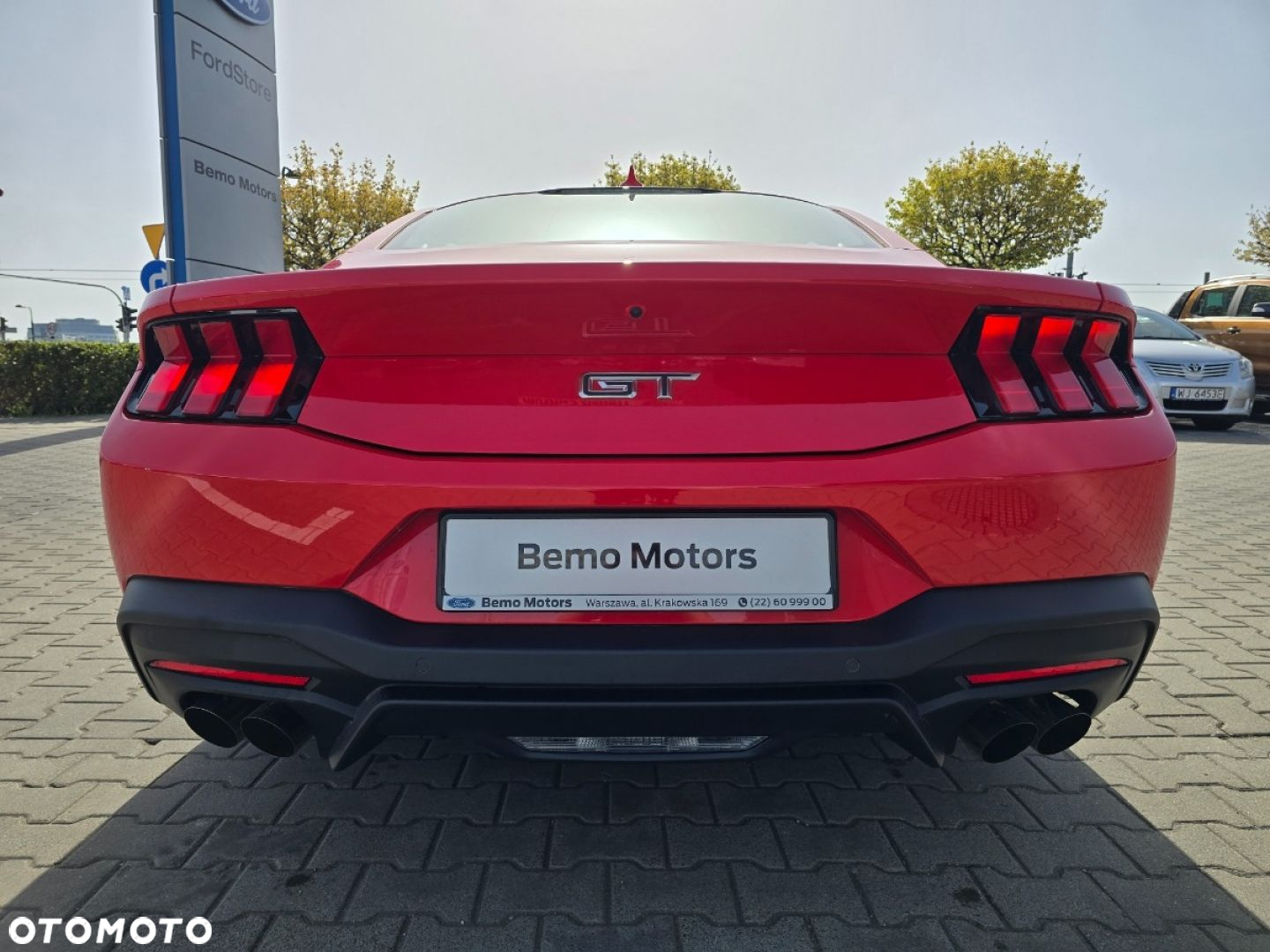 Ford Mustang - 8