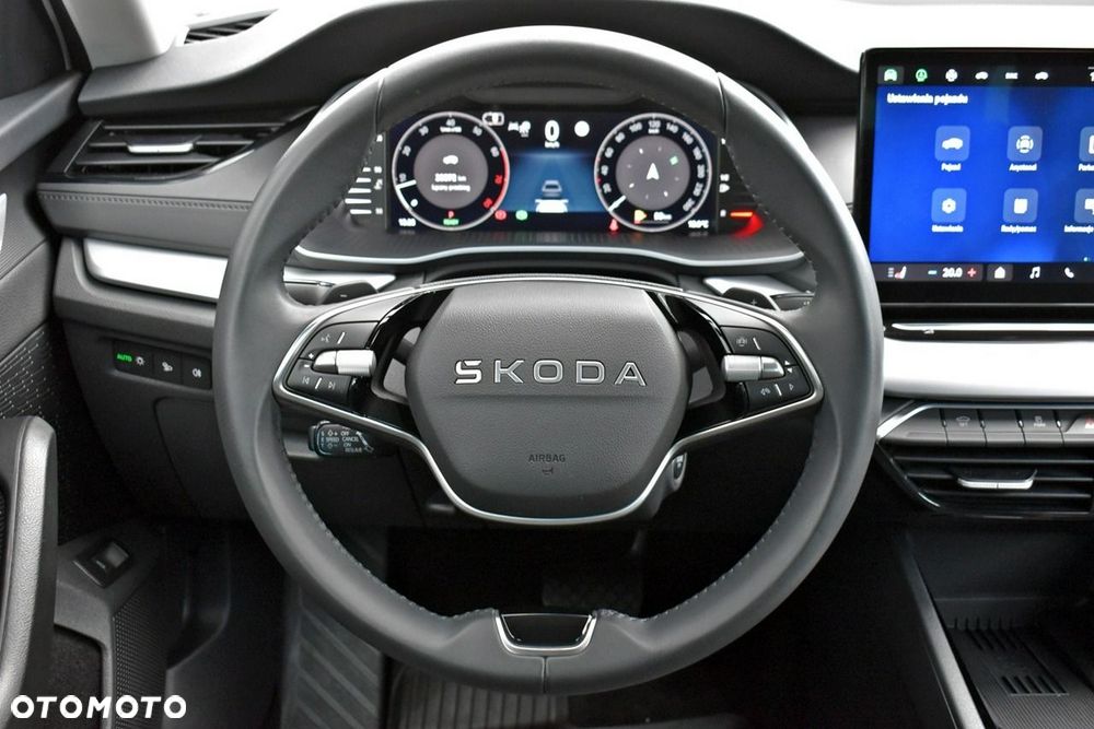 Skoda Octavia 1.5 TSI mHEV Selection DSG - 16