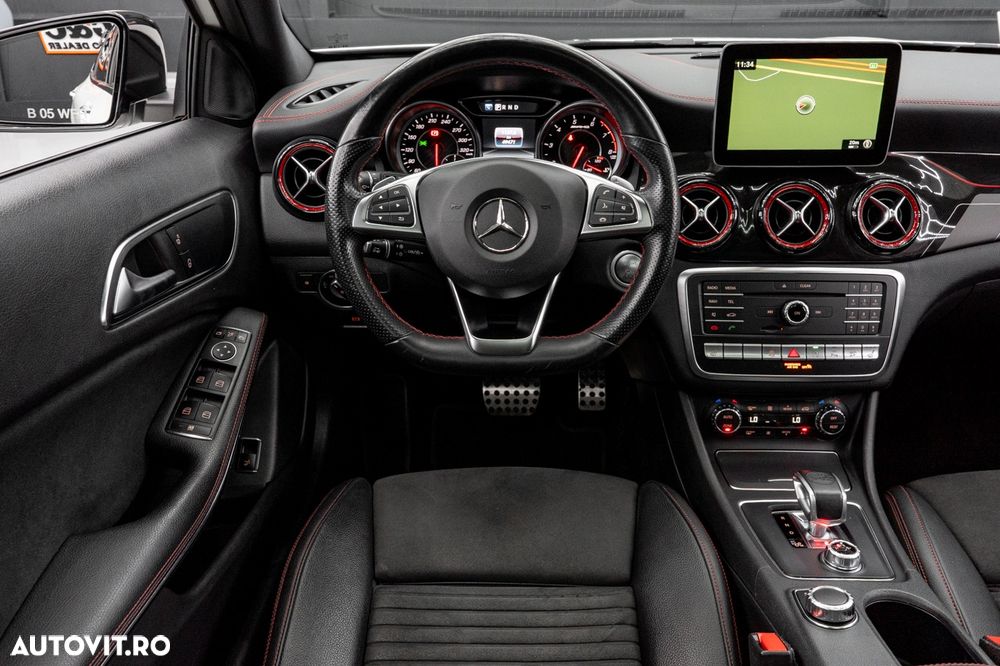 Mercedes-Benz GLA AMG 45 4Matic AMG Speedshift 7G-DCT - 12