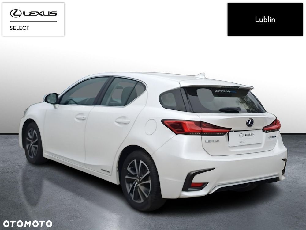 Lexus CT - 3