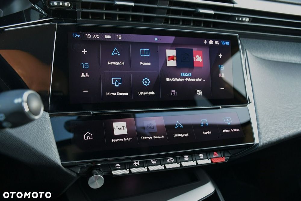Peugeot 308 1.6 Hybrid PHEV Allure Pack EAT8 - 23