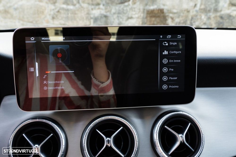 Mercedes-Benz CLA 180 d AMG Line - 33