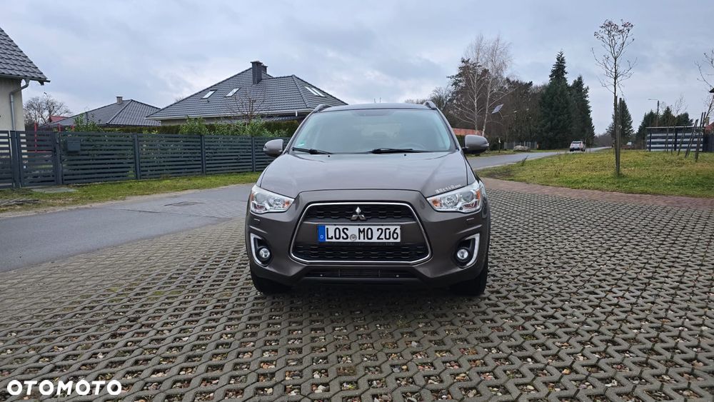 Mitsubishi ASX 2.2 DI-D 4WD Automatik Diamant Edition+ - 2