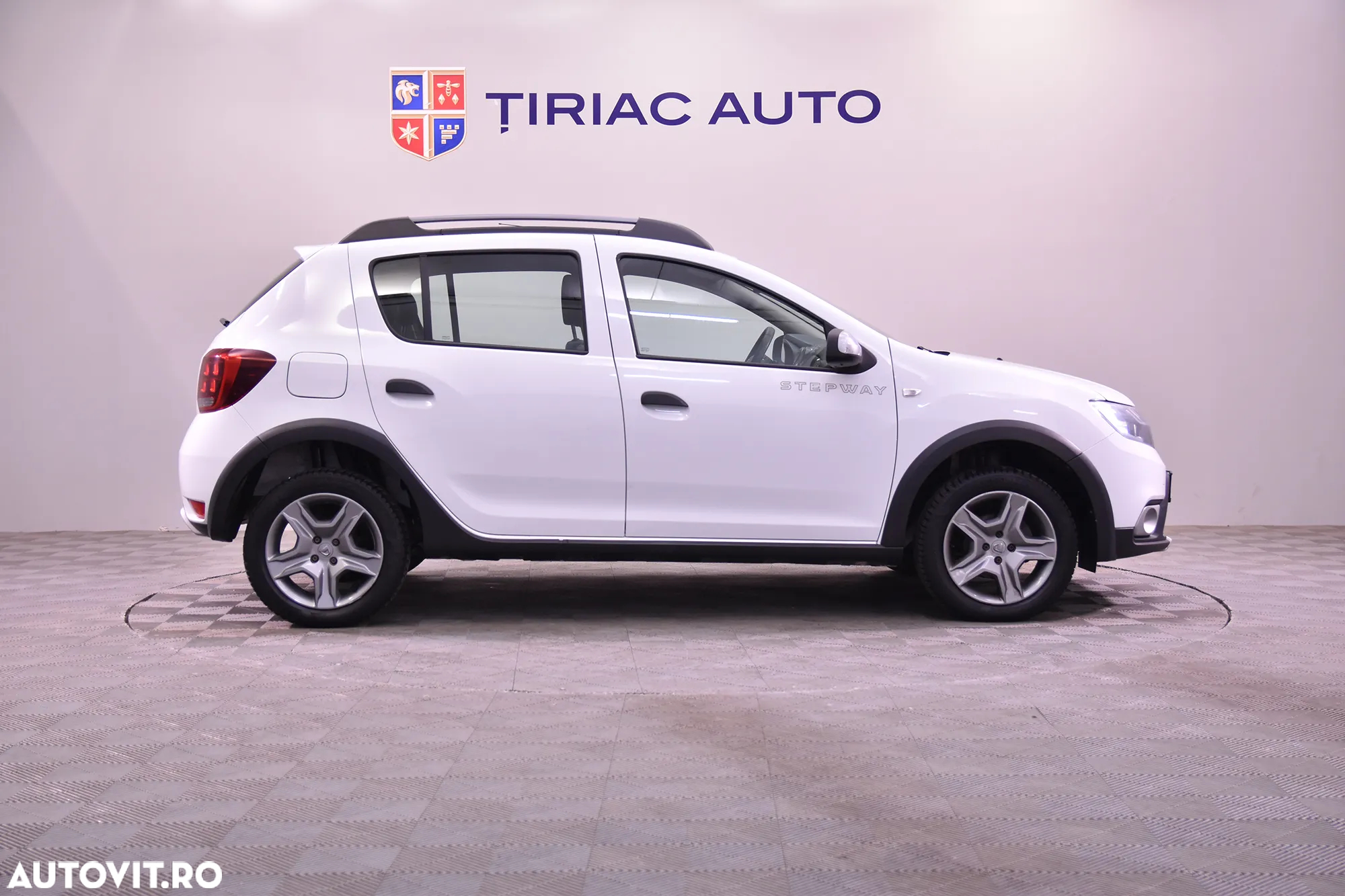 Dacia Sandero - 6