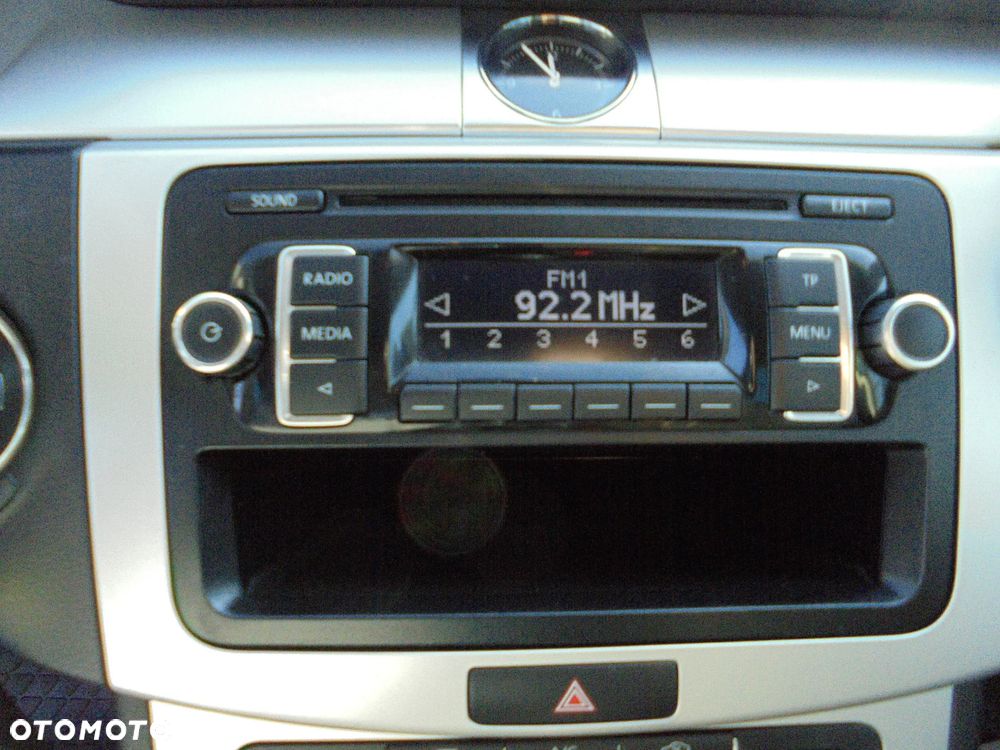 Volkswagen Passat 2.0 TDI Comfortline - 21